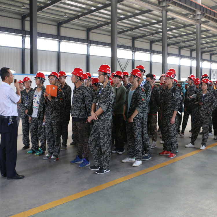 中国石油大学师生来山东贝特环保公司参观学习、交流